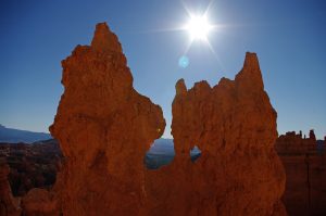 Photo de concretions rocheuses oranges