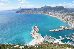 Le port de Calpe depuis le Peñon