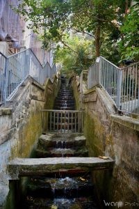 Rivière canalisée dans Hong Kong Central